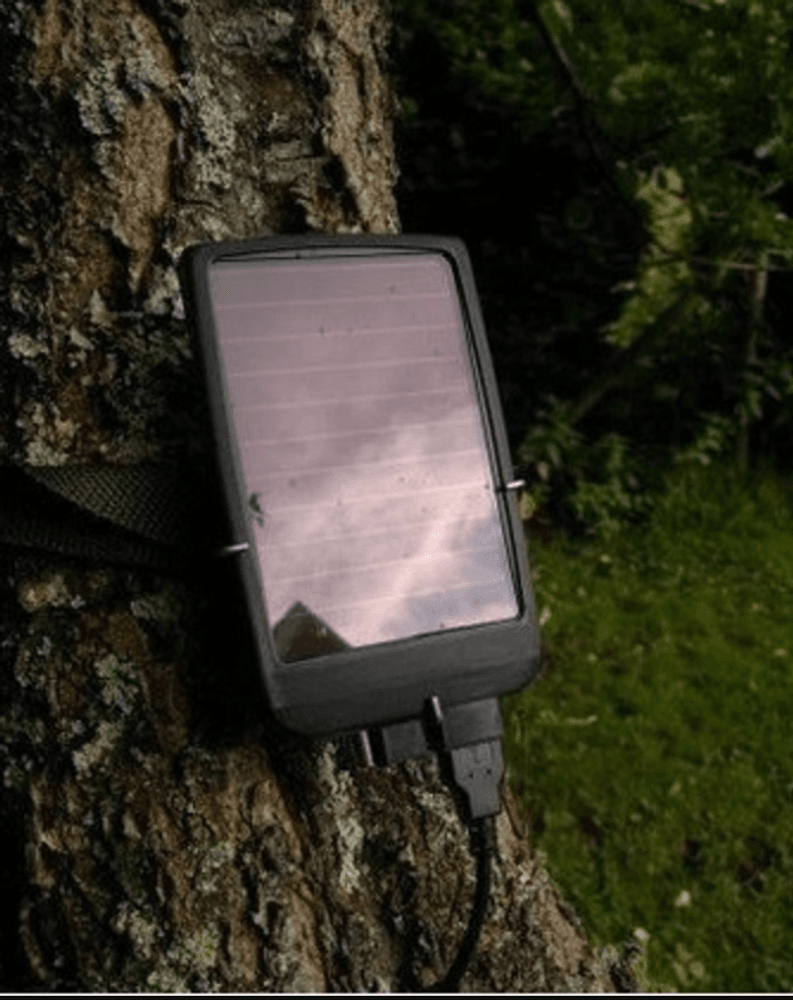 Solcellelader for Acorn jaktkamera